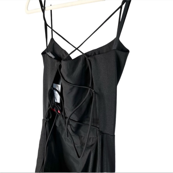 LA FEMME Black Flutter Slit Trumpet Gown size 00 - Picture 8 of 10